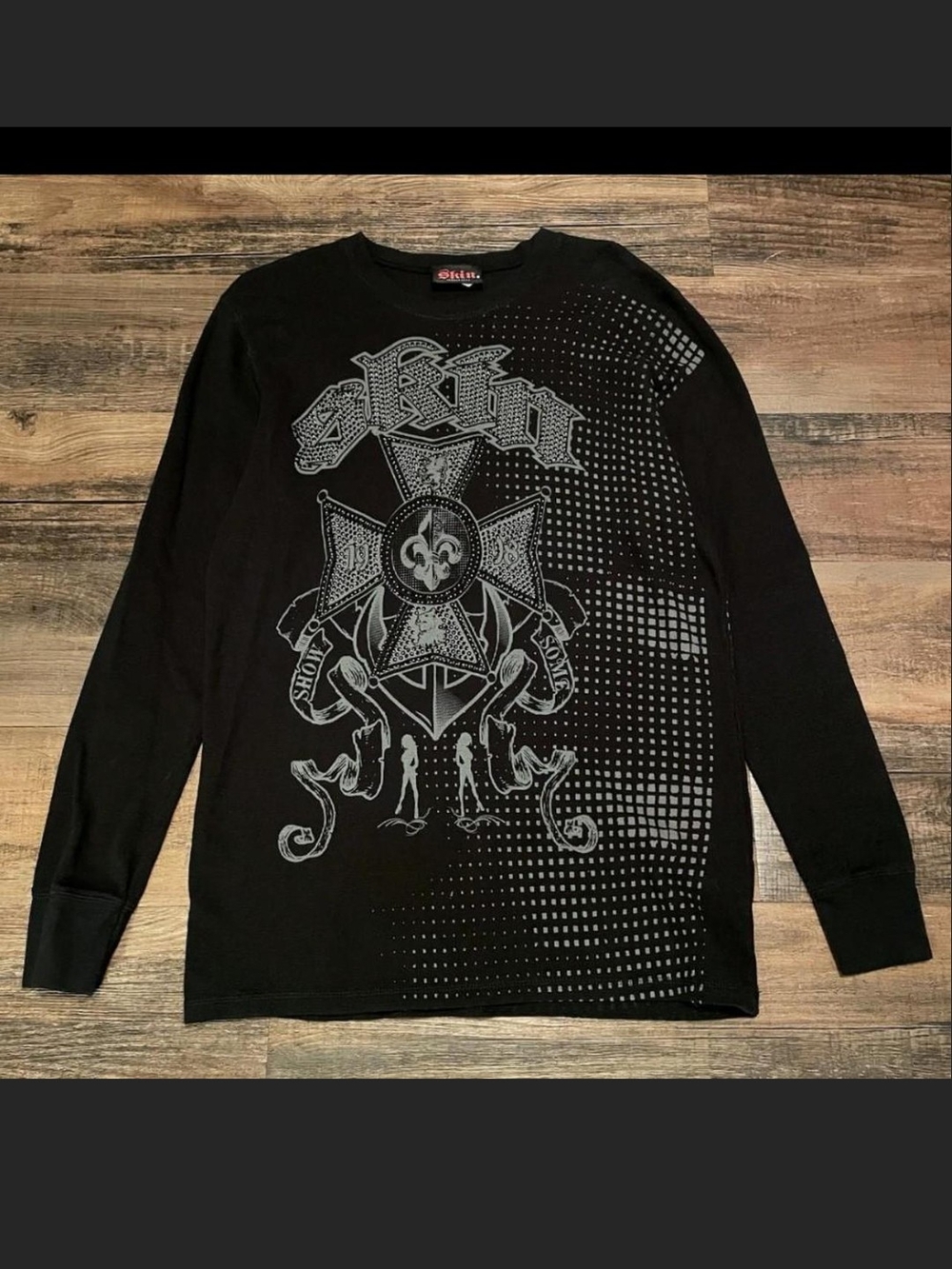 Skin Industries - Black Graphic Long Sleeve Shirt - L